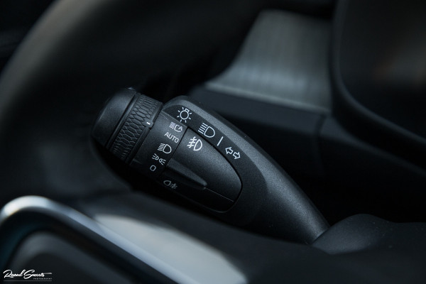 Volvo XC40 1.5 T4 Recharge Inscription | Adaptieve cruise | Apple carplay | Premium audio | Zwenkbare Trekhaak |