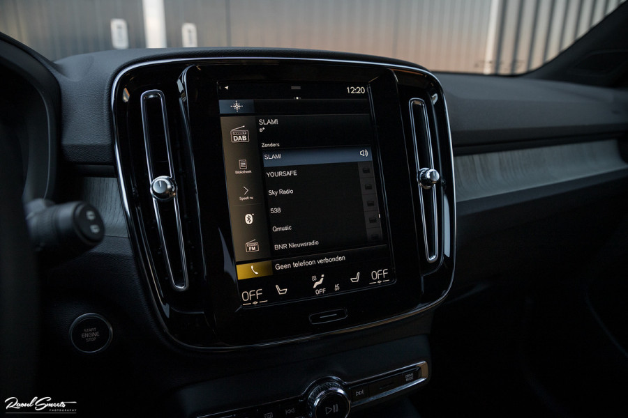Volvo XC40 1.5 T4 Recharge Inscription | Adaptieve cruise | Apple carplay | Premium audio | Zwenkbare Trekhaak |