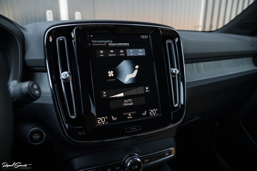 Volvo XC40 1.5 T4 Recharge Inscription | Adaptieve cruise | Apple carplay | Premium audio | Zwenkbare Trekhaak |
