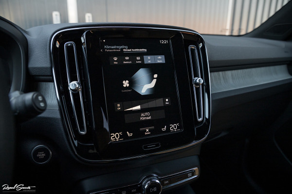 Volvo XC40 1.5 T4 Recharge Inscription | Adaptieve cruise | Apple carplay | Premium audio | Zwenkbare Trekhaak |