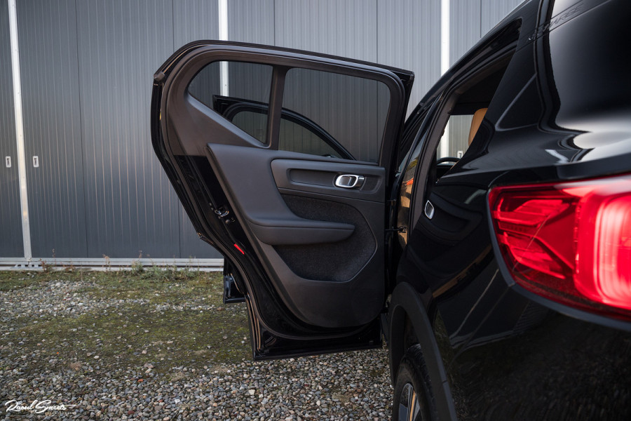 Volvo XC40 1.5 T4 Recharge Inscription | Adaptieve cruise | Apple carplay | Premium audio | Zwenkbare Trekhaak |