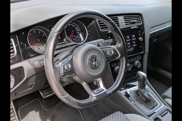 Volkswagen GOLF Variant 1.5 TSI Highline Business R|Camera|Adaptive-Cruise|Stoelverwarming|Apple-Carplay / Android-Auto