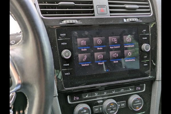Volkswagen GOLF Variant 1.5 TSI Highline Business R|Camera|Adaptive-Cruise|Stoelverwarming|Apple-Carplay / Android-Auto