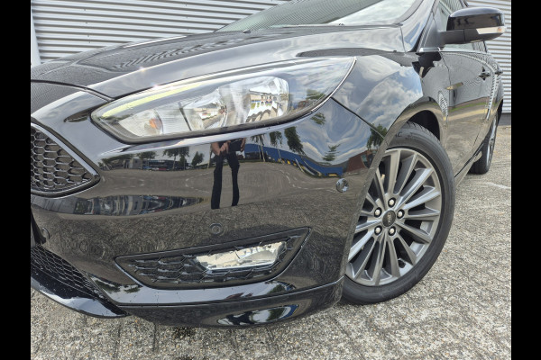 Ford FOCUS Wagon 92KW Titanium ST-Line navigatie,parkeersensoren,stoelverwarming