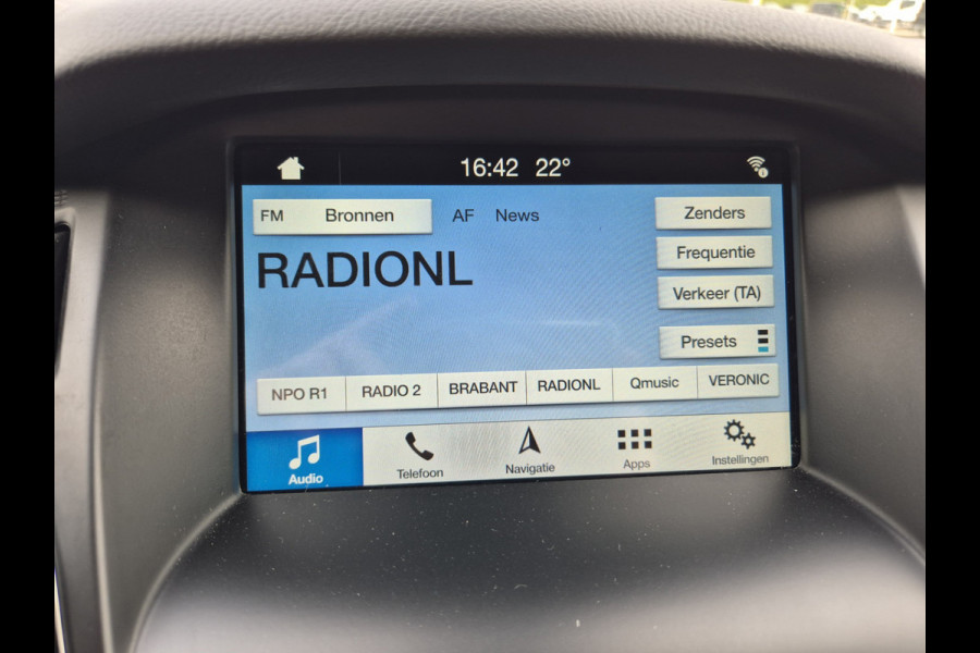 Ford FOCUS Wagon 92KW Titanium ST-Line navigatie,parkeersensoren,stoelverwarming