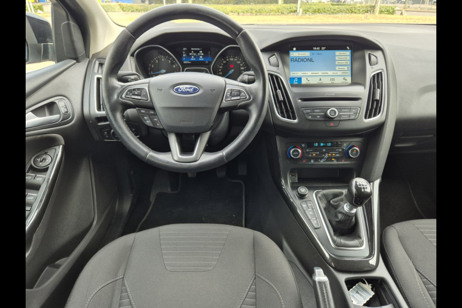 Ford FOCUS Wagon 92KW Titanium ST-Line navigatie,parkeersensoren,stoelverwarming