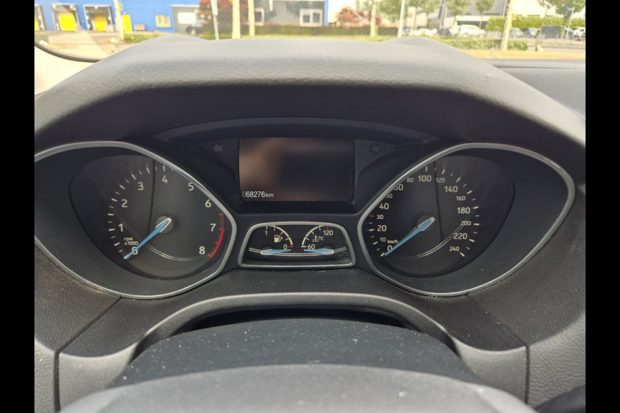 Ford FOCUS Wagon 92KW Titanium ST-Line navigatie,parkeersensoren,stoelverwarming