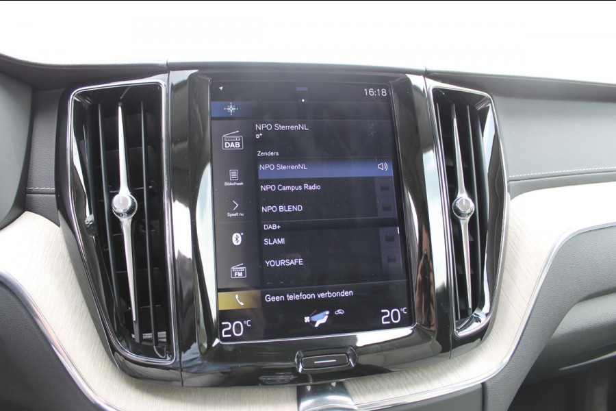 Volvo XC60 T8 390PK Automaat Twin Engine AWD Inscription Apple CarPlay / Cruise Control / Android auto / Panoramadak / Achteruitrij camera / Elektrisch bedienbare bestuurdersstoel met geheugen / Parkeersensoren voor en achter /