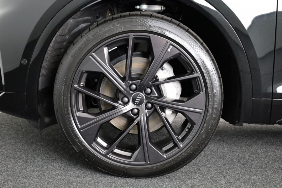 Audi Q5 Sportback S edition Competition 50 TFSI e 299pk | Luchtvering | Panoramadak | B&O | ACC | 360 camera | Assistentiepakket | Matrix LED