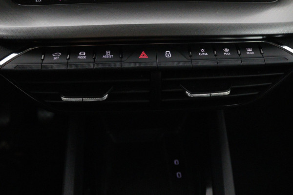 Škoda Octavia Combi 1.0 TSI Business Edition (PARKEERSENSOREN, CRUISE CONTROL, NAVIGATIE, CARPLAY, NL-AUTO, GOED ONDERHOUDEN)