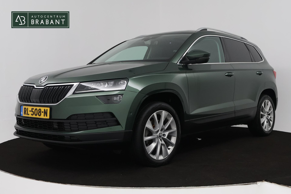 Škoda Karoq 1.5 TSI ACT Style Business (PANORAMADAK, STOELVERWARMING, CAMERA, ELEKTR STOELEN, SFEERVERLICHTING, NL-AUTO) Škoda Karoq 1.5 TSI ACT Style Business (PANORAMADAK, STOELVERWARMING, CAMERA, ELEKTR STOELEN, SFEERVERLICHTING, NL-AUTO)
