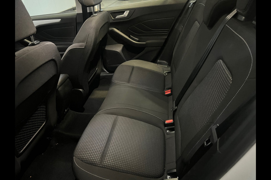 Ford FOCUS Wagon 1.0 EcoBoost Trend Edition Business|Navi|PDC|LED|Carplay|Trekhaak|Stoel Verw