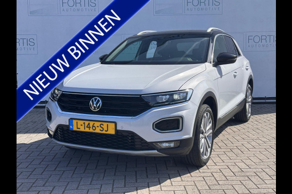 Volkswagen T-Roc 1.5 TSI Sport NLAuto | Two-tone metaal kleur | sport | Adap cruise |