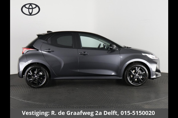 Toyota Yaris 1.5 Hybrid Dynamic Luxury Bi-Tone | Stuur- & Stoelverwarming | Camera | Lichtmetalen velgen |