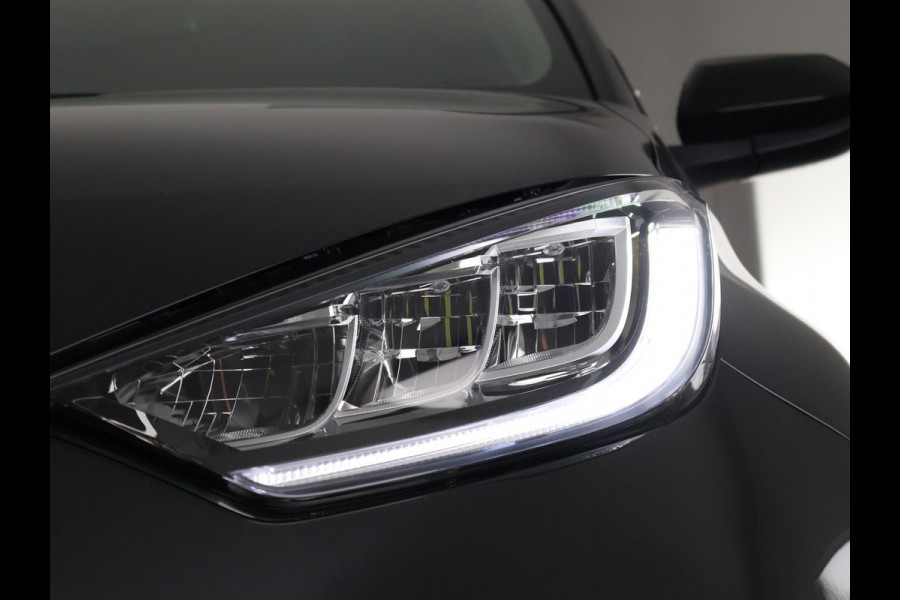 Toyota Yaris 1.5 Hybrid Dynamic Luxury Bi-Tone | Stuur- & Stoelverwarming | Camera | Lichtmetalen velgen |