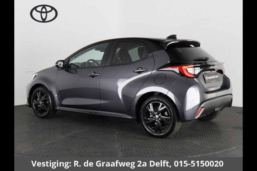 Toyota Yaris 1.5 Hybrid Dynamic Luxury Bi-Tone | Stuur- & Stoelverwarming | Camera | Lichtmetalen velgen |