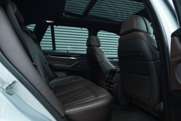 BMW X5 xDrive40e iPerformance / Pano / Harman Kardon / Meeneemprijs