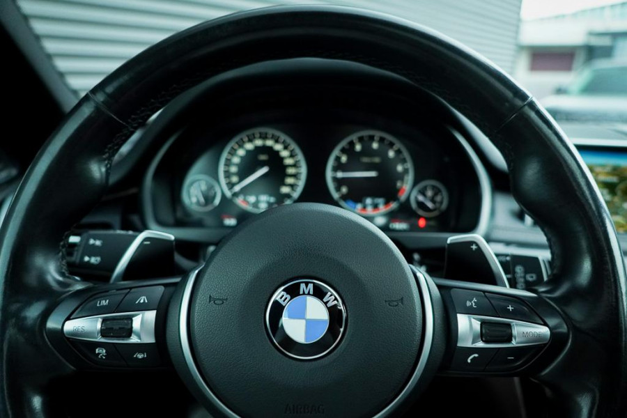 BMW X5 xDrive40e iPerformance / Pano / Harman Kardon / Meeneemprijs
