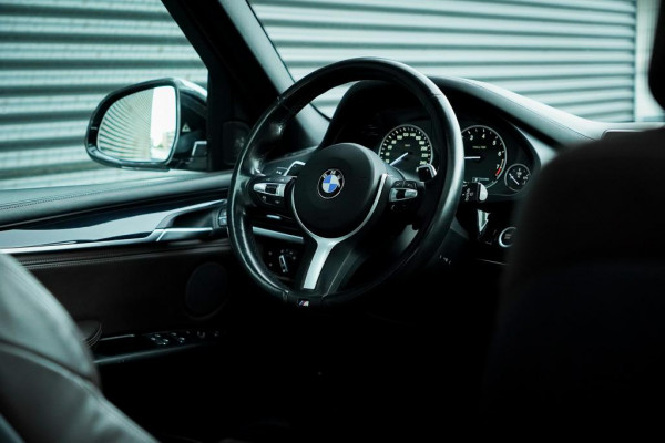 BMW X5 xDrive40e iPerformance / Pano / Harman Kardon / Meeneemprijs