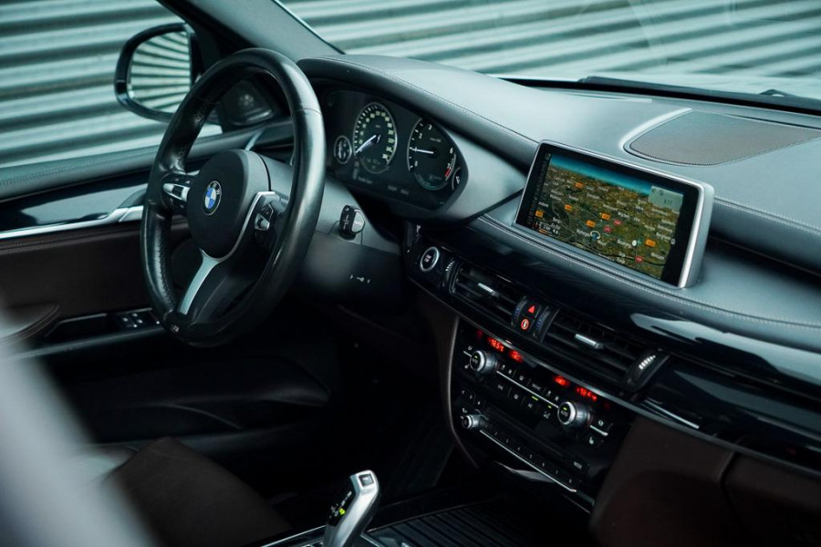 BMW X5 xDrive40e iPerformance / Pano / Harman Kardon / Meeneemprijs