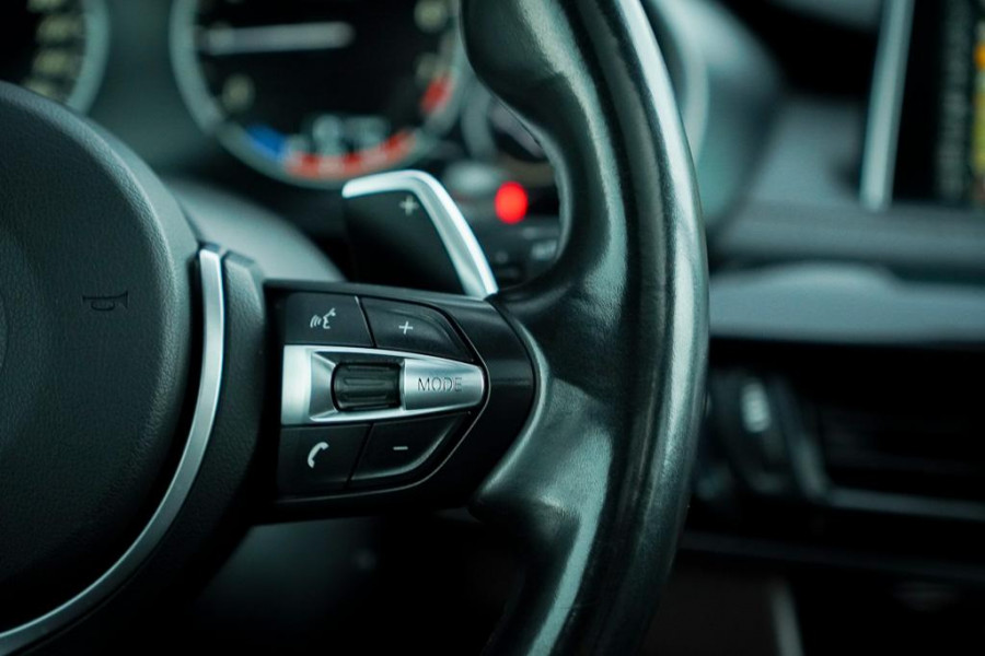 BMW X5 xDrive40e iPerformance / Pano / Harman Kardon / Meeneemprijs