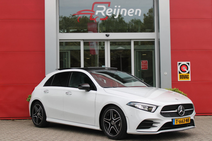Mercedes-Benz A-Klasse 180 136PK AUTOMAAT AMG LINE | STERRENHEMEL! | PANORAMISCH SCHUIF/KANTEL DAK | SFEER VERLICHTING | NAVIGATIE | ACHTERUITRIJ CAMERA | PARKEERSENSOREN VOOR EN ACHTER | HIGH PERFORMANCE LED KOPLAMPEN | STOEL VERWARMING | KEYLESS - GO | SPIEGEL PAKKET | NIGHT PAKKET | LICHTMETALEN VELGEN 18" | EERSTE EIGENAAR! |