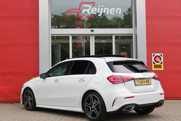 Mercedes-Benz A-Klasse 180 136PK AUTOMAAT AMG LINE | STERRENHEMEL! | PANORAMISCH SCHUIF/KANTEL DAK | SFEER VERLICHTING | NAVIGATIE | ACHTERUITRIJ CAMERA | PARKEERSENSOREN VOOR EN ACHTER | HIGH PERFORMANCE LED KOPLAMPEN | STOEL VERWARMING | KEYLESS - GO | SPIEGEL PAKKET | NIGHT PAKKET | LICHTMETALEN VELGEN 18" | EERSTE EIGENAAR! |