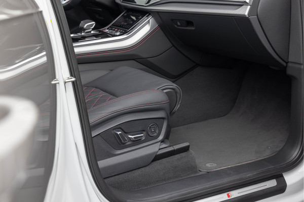 Audi SQ7 4.0 TFSI 507pk Quattro 7p Pano S-stoelen HuD Standkachel 4-wielsturing B&O