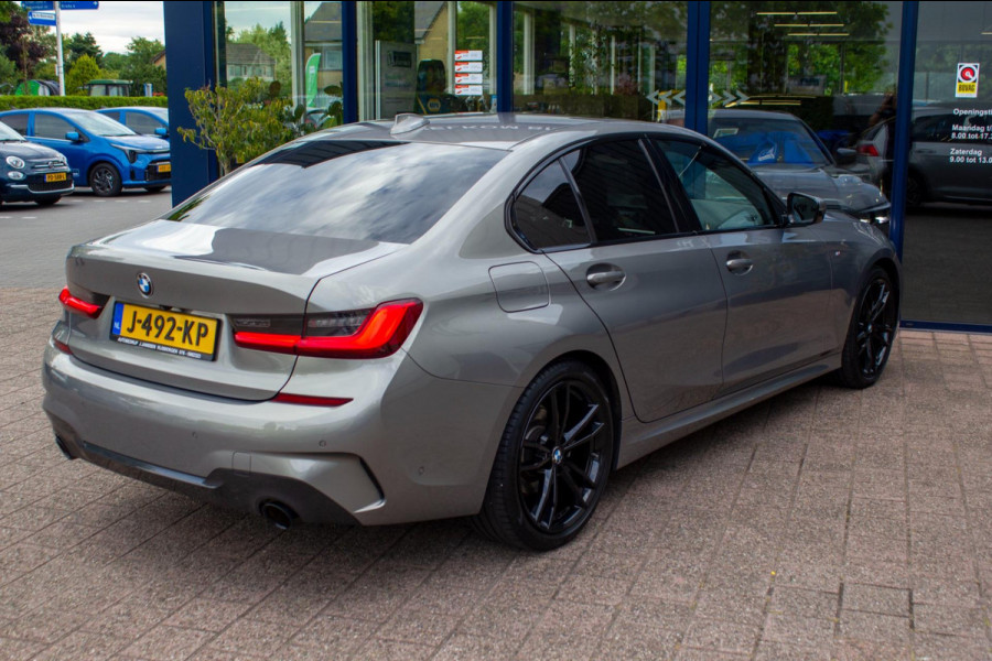 BMW 3 Serie 318i Executive Edition|Prijs incl. 12 mnd garantie| M-Pakket Schuif/Kanteldak Camera BMW Led Lmv 19"
