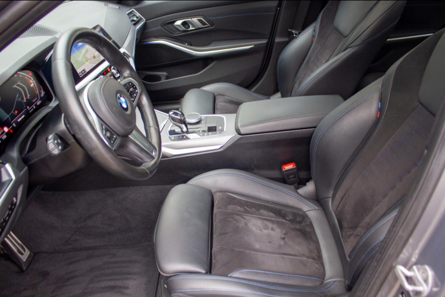 BMW 3 Serie 318i Executive Edition|Prijs incl. 12 mnd garantie| M-Pakket Schuif/Kanteldak Camera BMW Led Lmv 19"