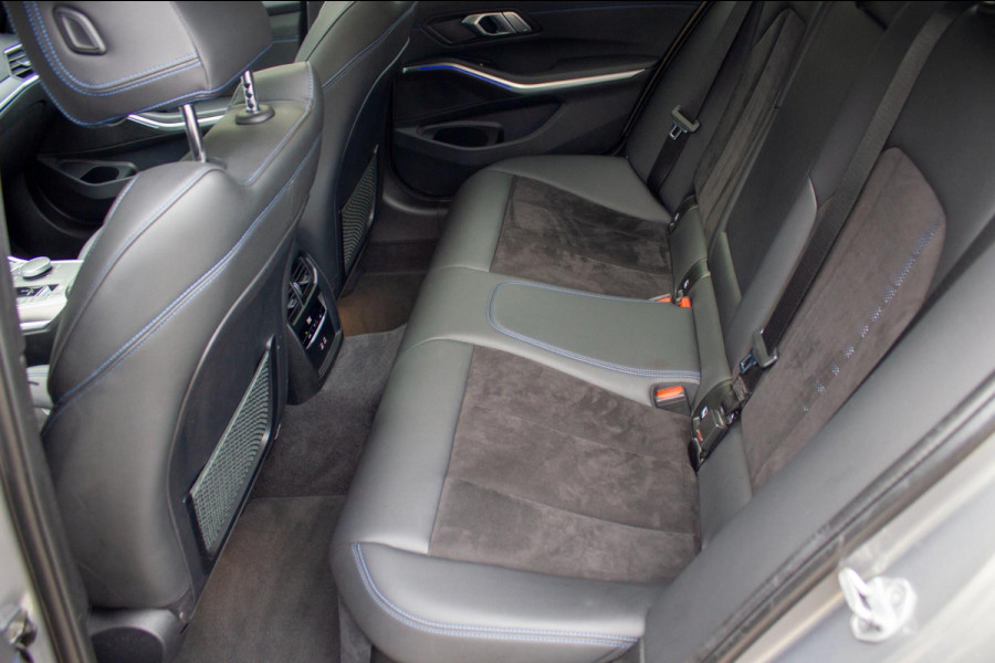 BMW 3 Serie 318i Executive Edition|Prijs incl. 12 mnd garantie| M-Pakket Schuif/Kanteldak Camera BMW Led Lmv 19"