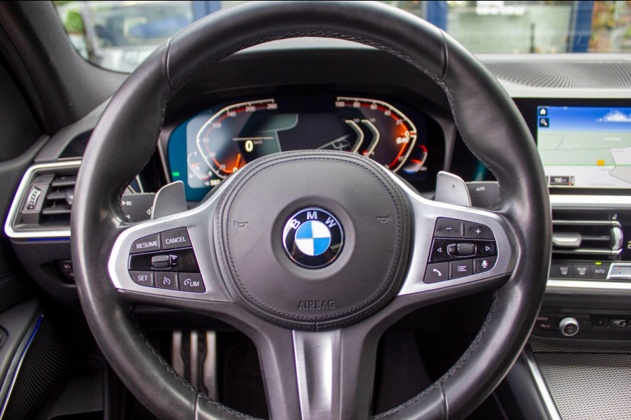 BMW 3 Serie 318i Executive Edition|Prijs incl. 12 mnd garantie| M-Pakket Schuif/Kanteldak Camera BMW Led Lmv 19"