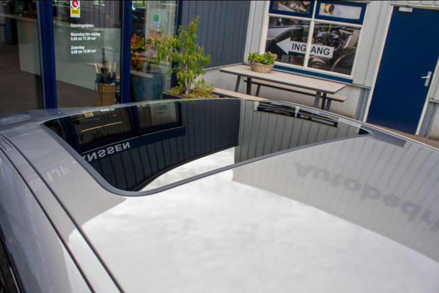 BMW 3 Serie 318i Executive Edition|Prijs incl. 12 mnd garantie| M-Pakket Schuif/Kanteldak Camera BMW Led Lmv 19"