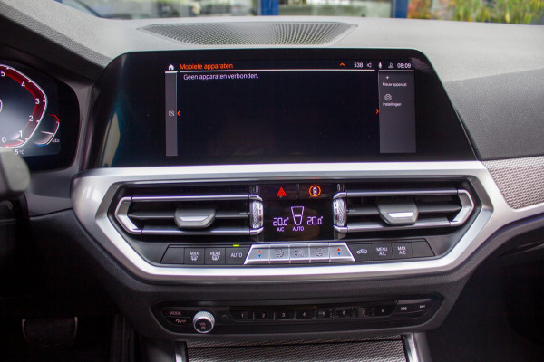 BMW 3 Serie 318i Executive Edition|Prijs incl. 12 mnd garantie| M-Pakket Schuif/Kanteldak Camera BMW Led Lmv 19"
