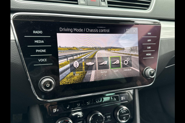Škoda Superb Combi 1.4 TSI iV Business Edition Plus  | PHEV | virtual cockpit | trekhaak wegklapbaar