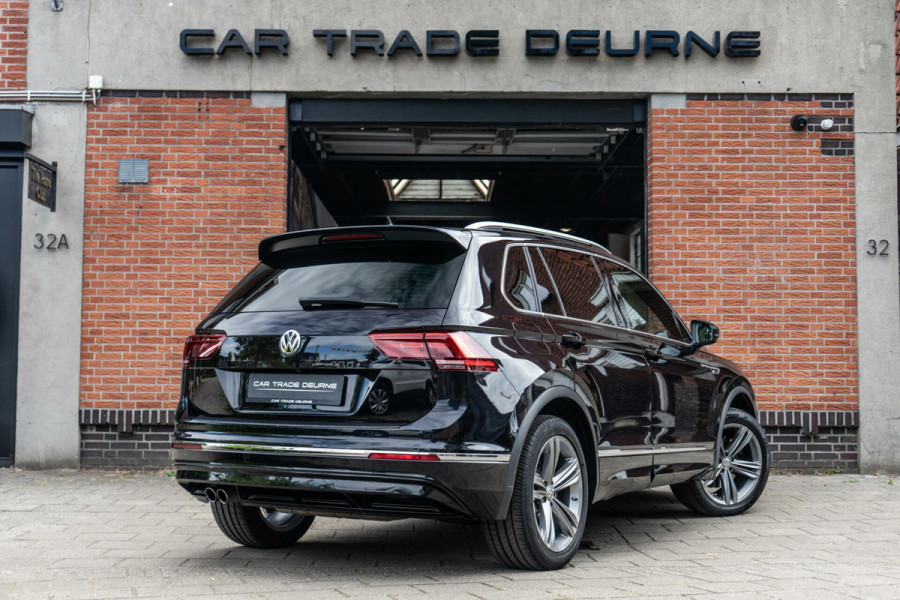 Volkswagen Tiguan 2.0 TSI 4 Motion R-Line Pano / Trekhaak / Camera