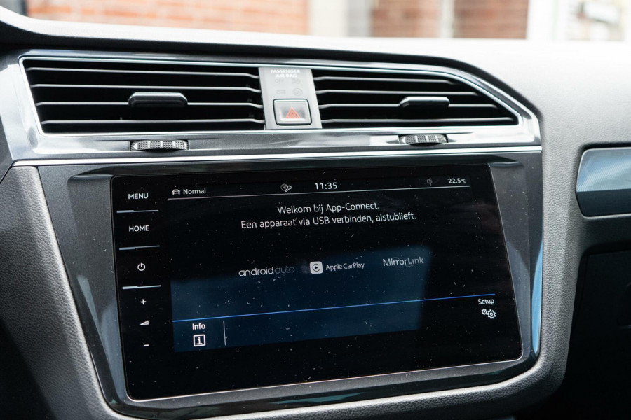 Volkswagen Tiguan 2.0 TSI 4 Motion R-Line Pano / Trekhaak / Camera