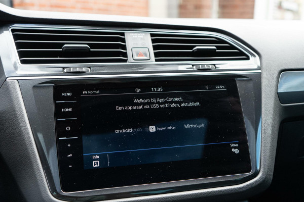 Volkswagen Tiguan 2.0 TSI 4 Motion R-Line Pano / Trekhaak / Camera