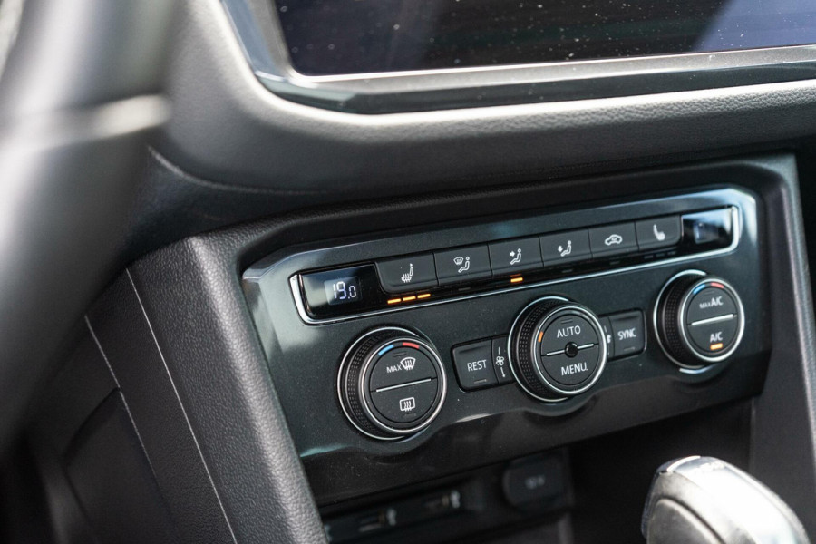 Volkswagen Tiguan 2.0 TSI 4 Motion R-Line Pano / Trekhaak / Camera