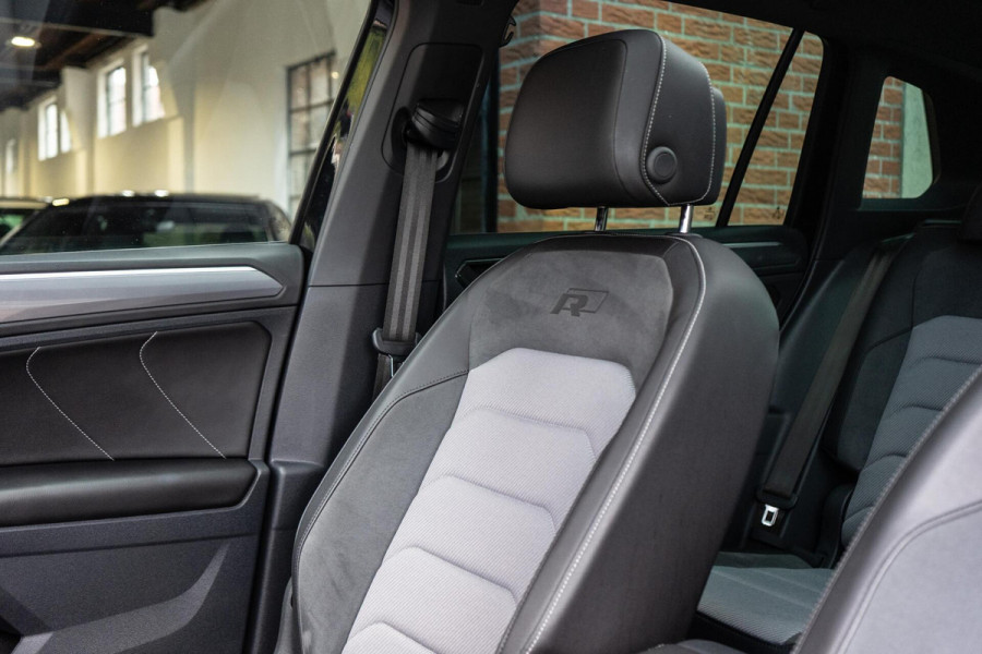 Volkswagen Tiguan 2.0 TSI 4 Motion R-Line Pano / Trekhaak / Camera