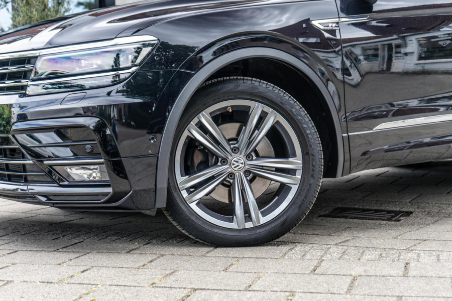 Volkswagen Tiguan 2.0 TSI 4 Motion R-Line Pano / Trekhaak / Camera