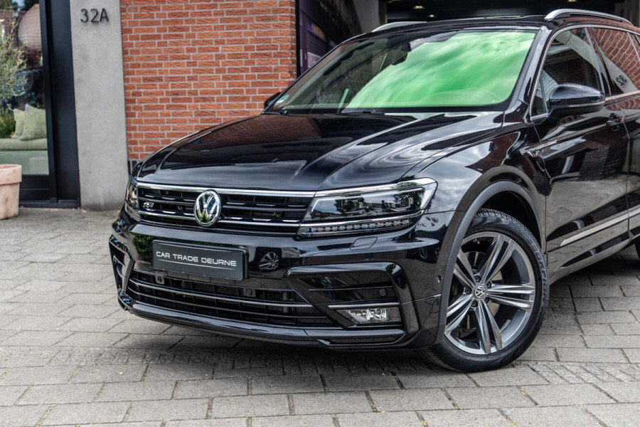 Volkswagen Tiguan 2.0 TSI 4 Motion R-Line Pano / Trekhaak / Camera