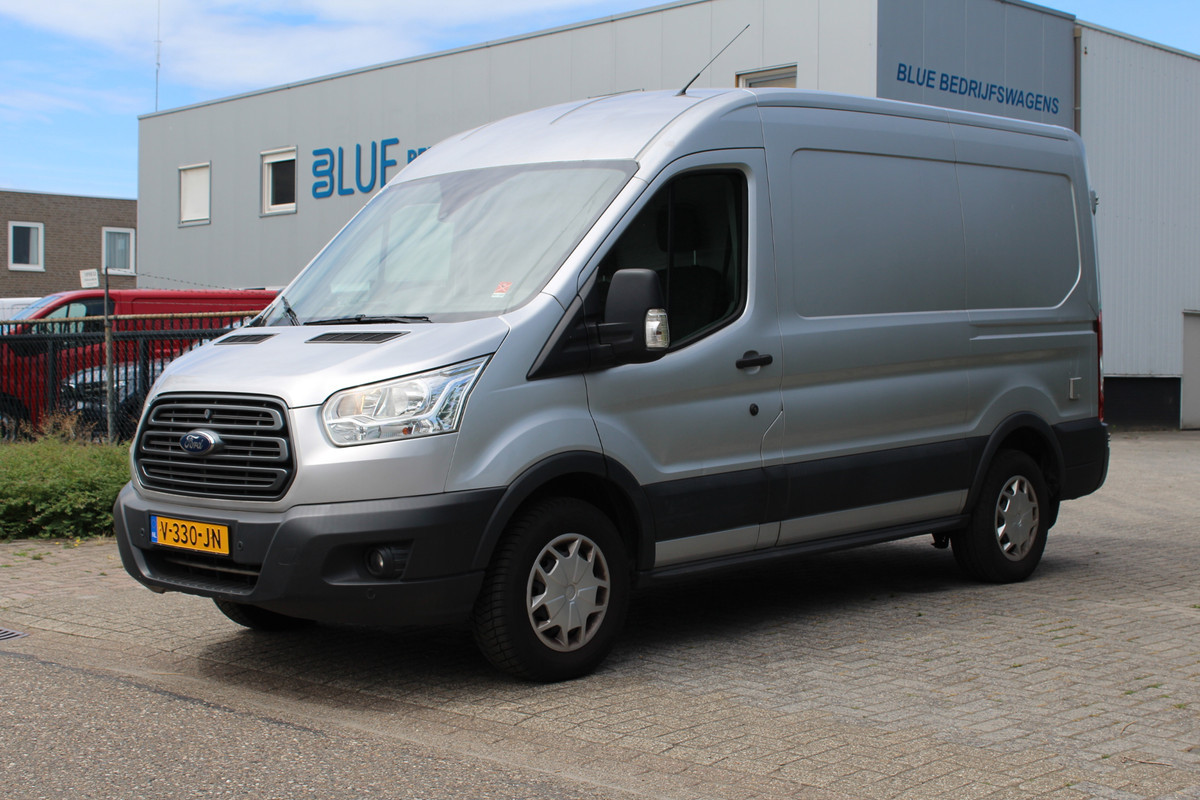 Ford Transit 350 2.0 TDCI 130PK Euro6 L2H2 RWD Trend Service bus / Werkplaats inrichting Ford Transit 350 2.0 TDCI 130PK Euro6 L2H2 RWD Trend Service bus / Werkplaats inrichting