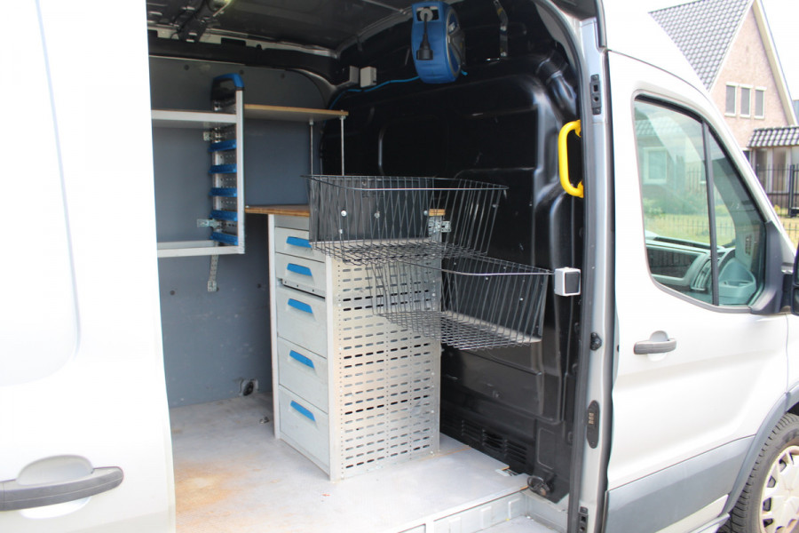 Ford Transit 350 2.0 TDCI 130PK Euro6 L2H2 RWD Trend Service bus /  Werkplaats inrichting