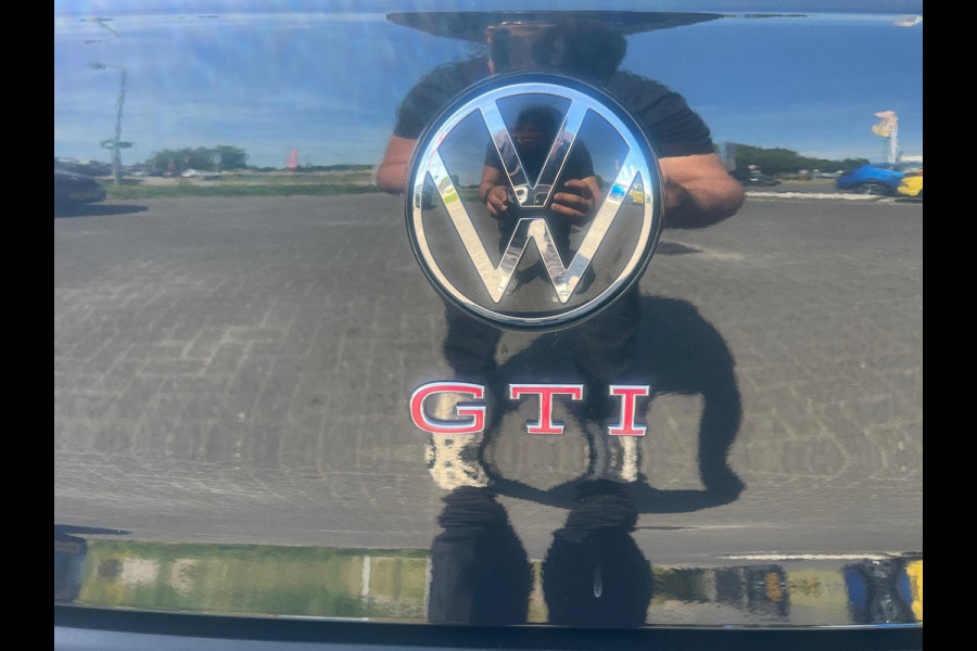 Volkswagen Golf 2.0 TSI GTI