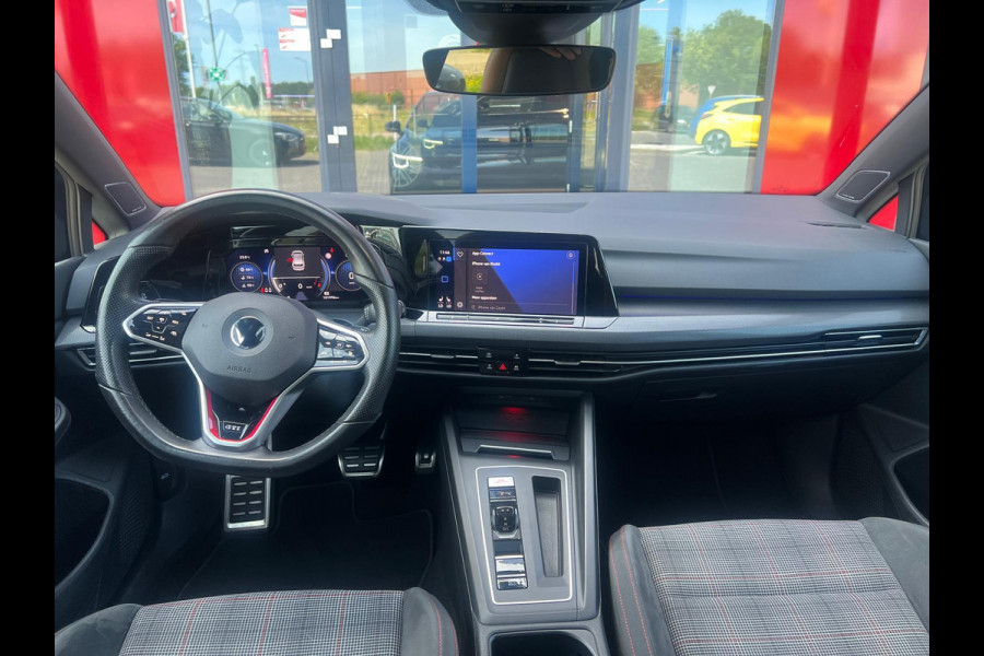 Volkswagen Golf 2.0 TSI GTI
