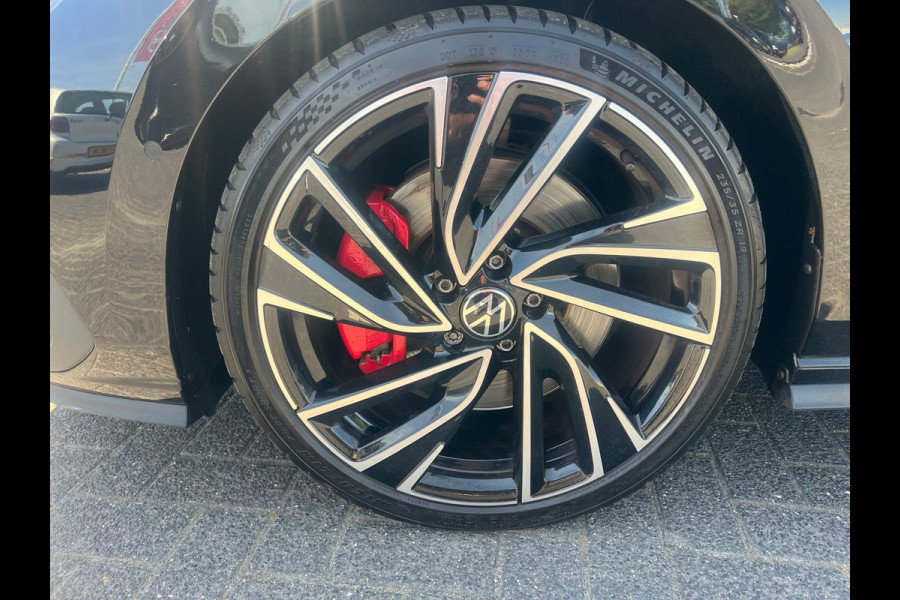 Volkswagen Golf 2.0 TSI GTI