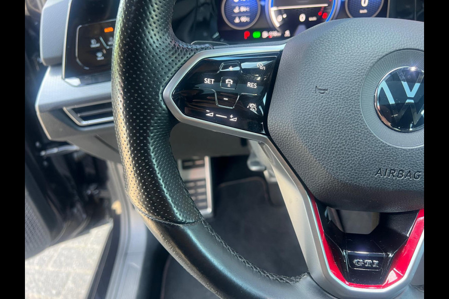 Volkswagen Golf 2.0 TSI GTI