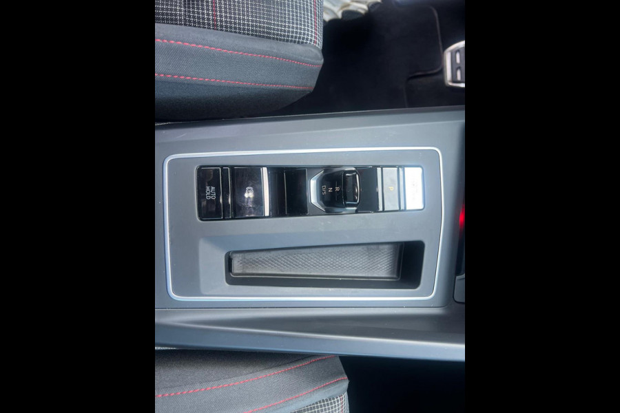 Volkswagen Golf 2.0 TSI GTI