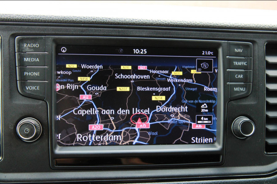Volkswagen Crafter 35 2.0 TDI 140PK L3H2 Trendline / Trekhaak / App connect / Gev. stoel / imperiaal